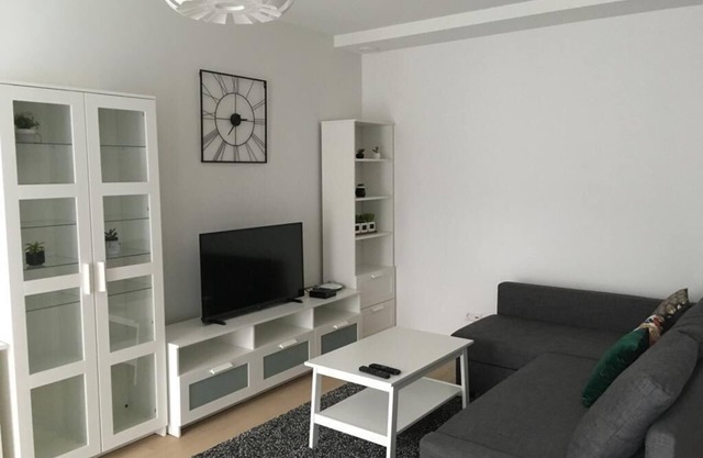 Trendy New & Large 3 Beds, 90m2 in City Center
