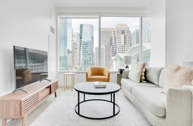Trendy Rincon Hill 2BR w/ Gym & Roof Terrace near tech HQs, by Blueground