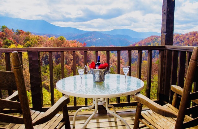 Gatlinburg * Romantisch, Private Log Cabin; Blick auf die Berge, 5 Sterne * LOCATION LOCATION