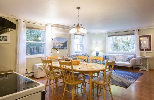 Trillium Cottage - Familienfreundlicher Rückzugsort am Sand Bay Point in Door County