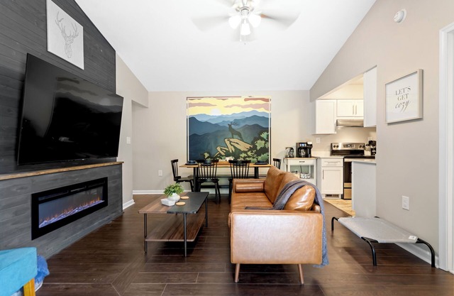 Trio Luxe Mountainside Oasis