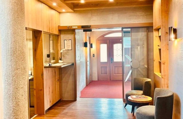 Dreibettzimmer - Hotel Sonnenhof - bed & breakfast & appartements
