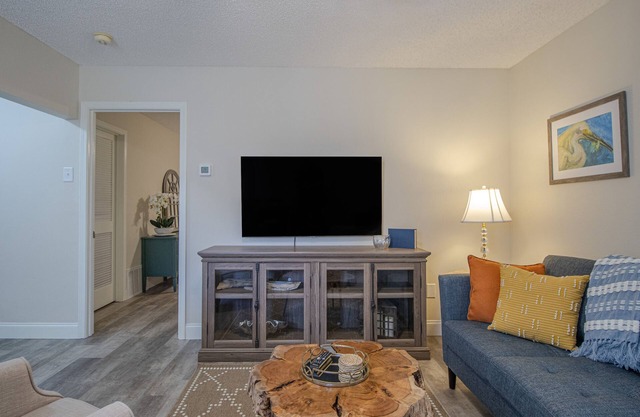 Triple Tail Alley - Unit G