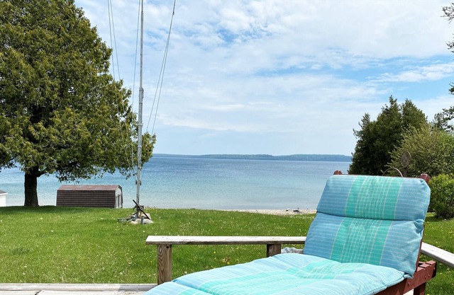 Tritons Cottage on Lake Huron