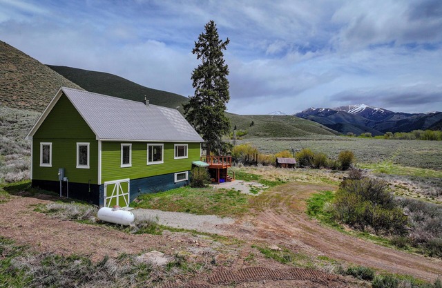 Triumph Ranch Farm House