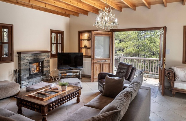 Troodos Natura Pine Chalet