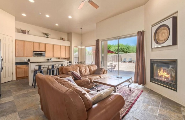 Troon/Gated/Pool/Firepit/Sleep 6