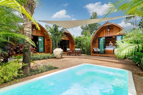 Tropical Chalet-Style 2BR Villa with Pool Pasak Paradise 2, Bangtao