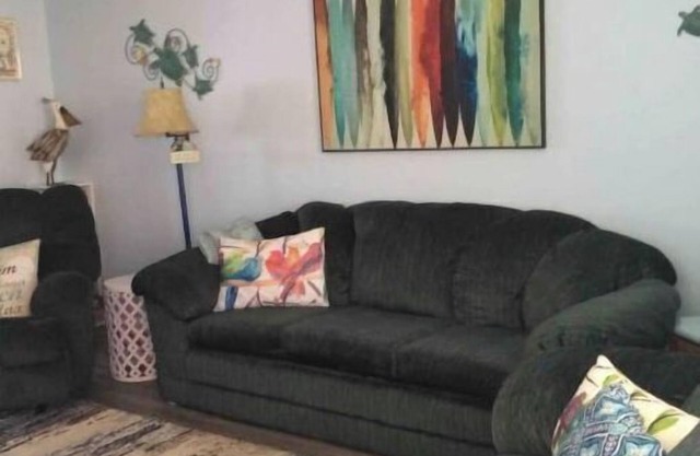 Tropical Dreams - Super cute, clean, and close to the beach!