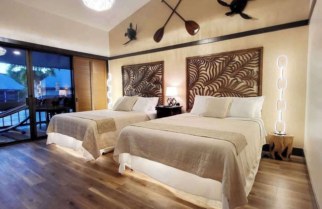 Tropical Garden Condo with Pool, Kitchen, and A/C!