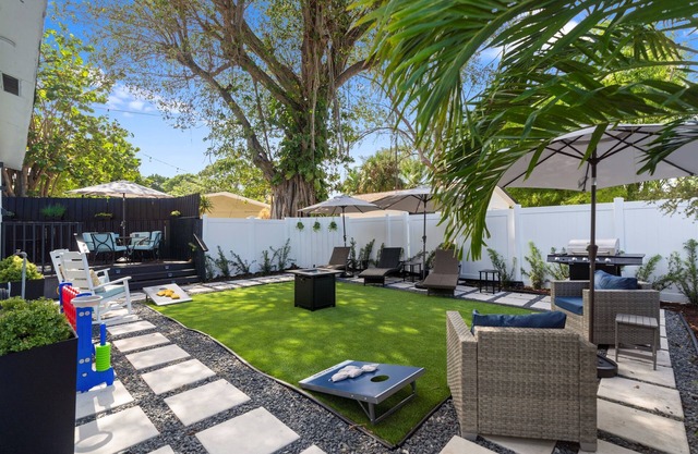 Tropical Getaway w Huge Yard! BNR Vacation Rentals