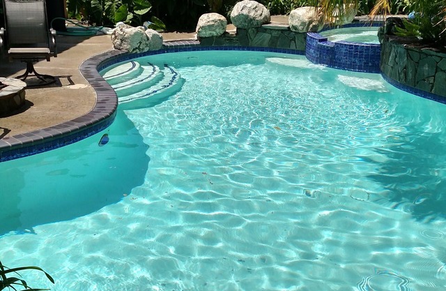 Tropenhaus, beheizter Pool, Spa, Feuerstelle, Kamin, New Central Air, Pootable