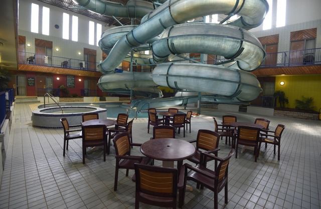 Tropical Inn