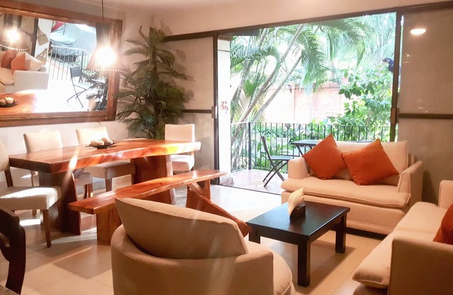 Tropical Oasis, Pools & Serene Getaway in Vallarta