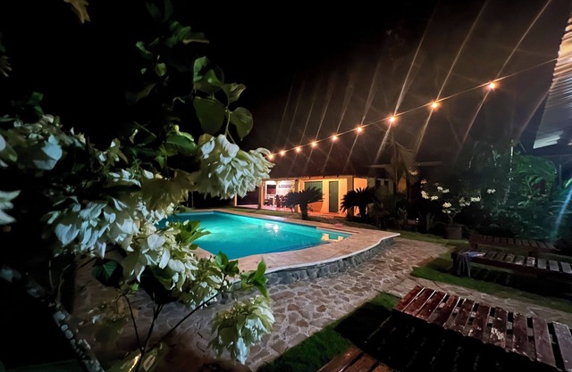 Haus am Meer mit Gästehaus und zwei Pools !!