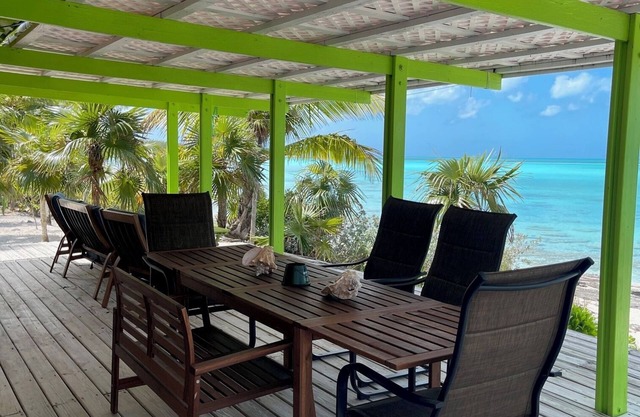 Tropical Paradise, Shanna Bay, Cat Island