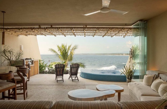 Tropical villa perfect for couples
