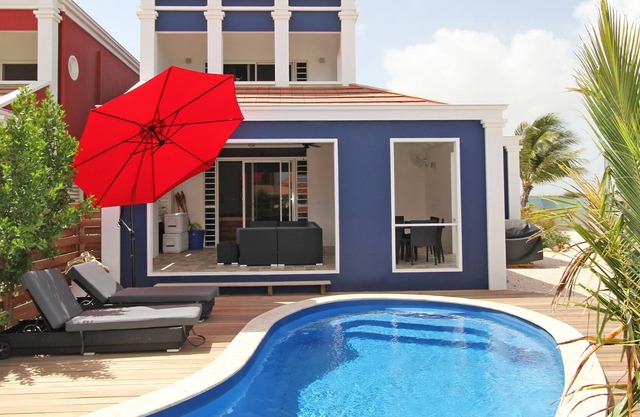 Tropische Villa mit privatem Pool - Familienferienhaus!