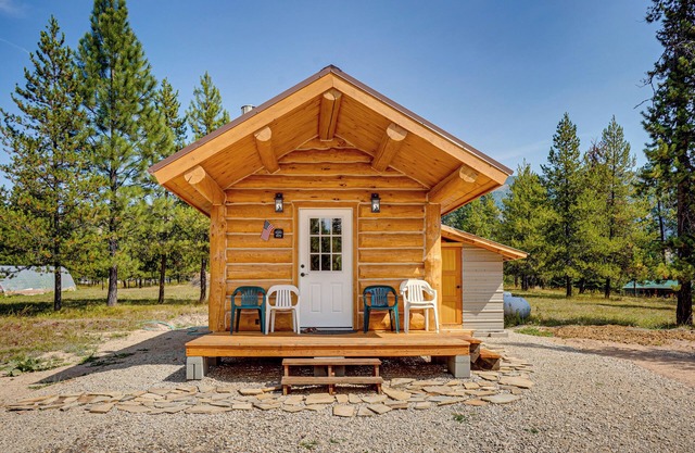 Trout Creek Tiny House w/ Mtn Views & Fireplace