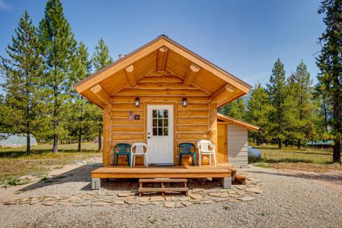 Trout Creek Tiny House with Mtn Views and Fireplace