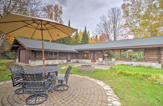 Forelle Lake Cottage & Gästehaus mit Zugang zum Strand!