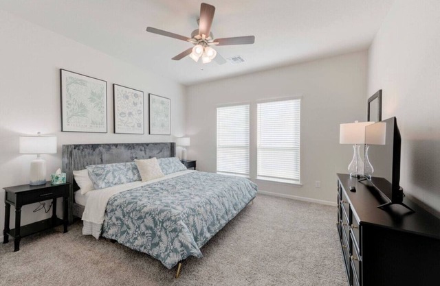Troy Gem: Stylish & Central Stay