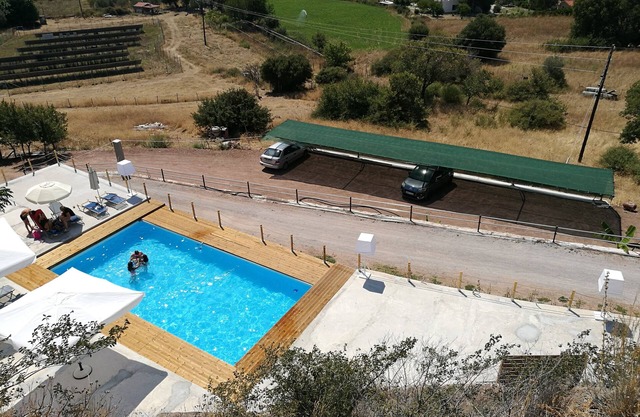 Troyan Hill Typ Mais, Garten, Panoramablick & Pool für 2 bis 5 Erwachsene