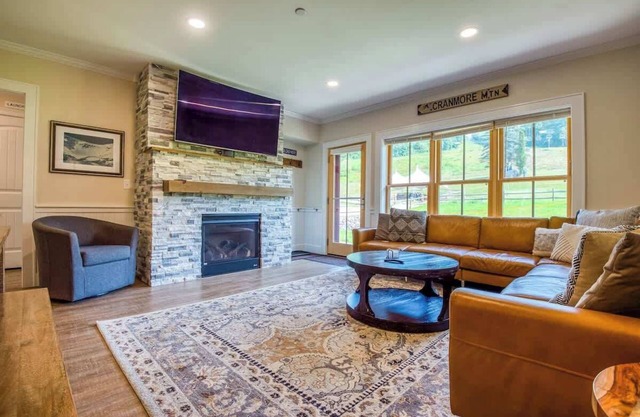 True Upscale Ski In & Out Condo with Pool & Hot Tub