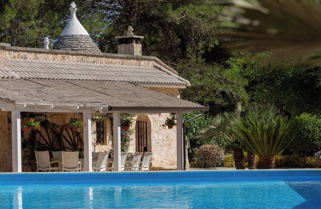 Trulli inn Villa: privater Pool, Garten, Grill. WiFi. 5 schlafzimmer