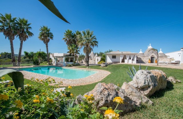 Authentische Trulli mit pool in Ceglie Messapica