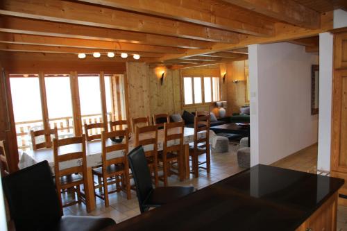 Tschoueilles 009 MOUNTAIN & VIEW - chalet 12 pers