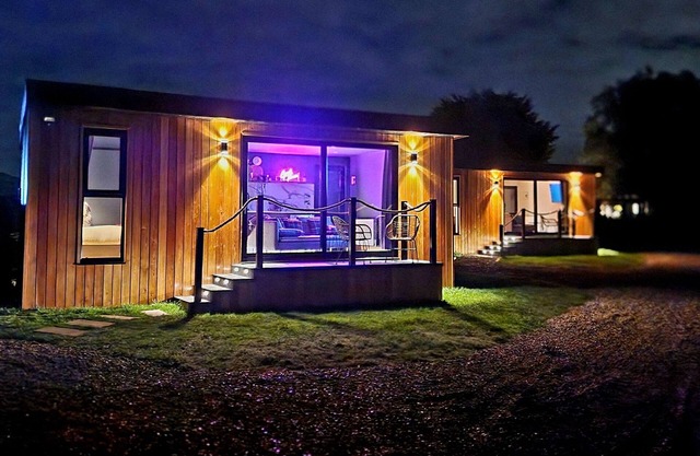 TT Lodges