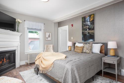 TuckAway Suites at East Branch