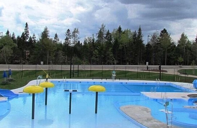 Tucked Away, Walk to Beach, Pet Friendly, Relax