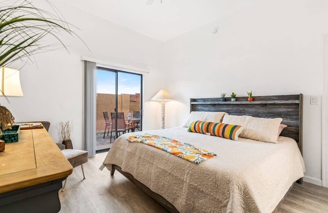 Tucson Desert Work Oasis: Close to Jazz Events
