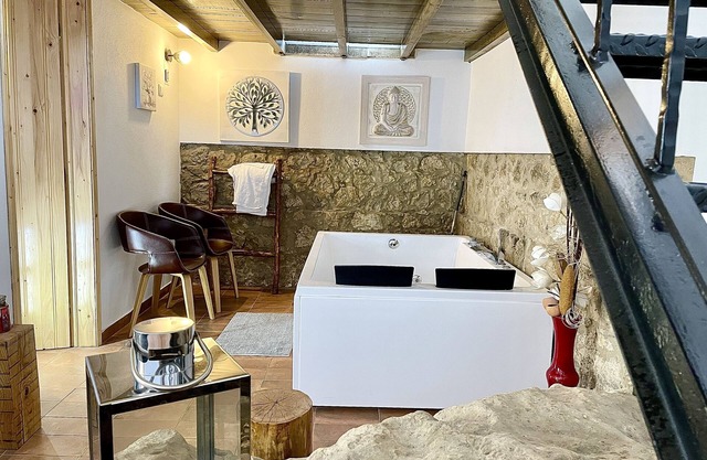 Tufa Guest House & Wellness Place