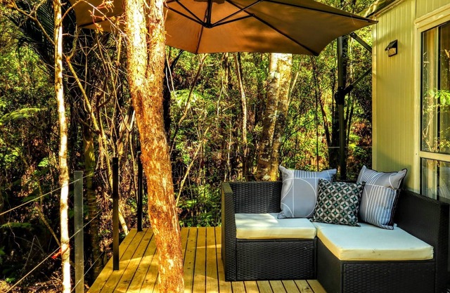 Tui Bush Chalet, bush & golf on the doorstep