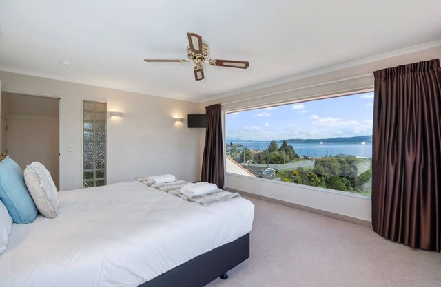 Base: 6 Extra: $50 36b Shepherd Road