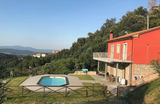 "Tulipano" villa with pool on the Tuscan hills