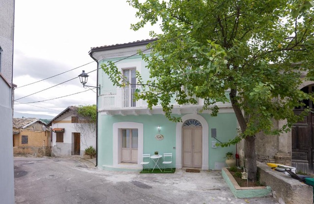 Tullia -intera casa-
