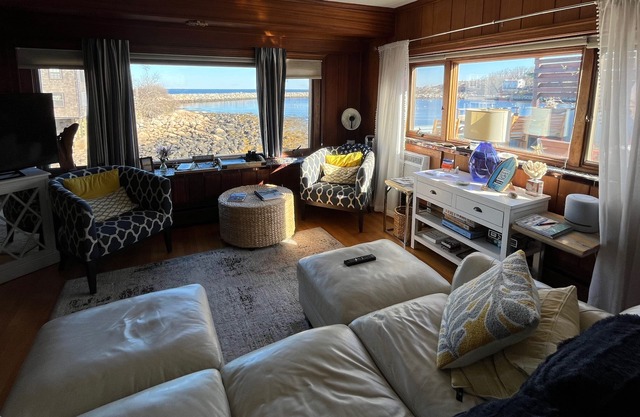 Tuna Wharf Townhouse has been sold and is no longer available to rent.