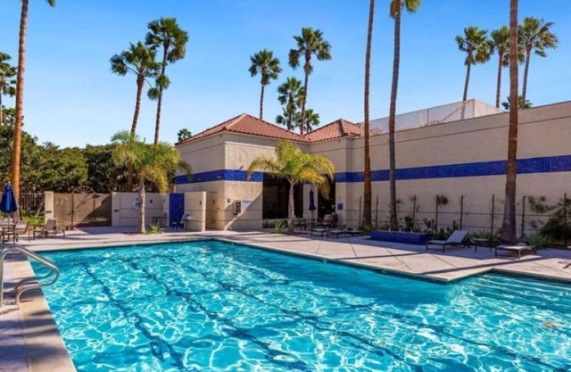 Turnkey Beachside Condo with Pool, Spa, Gym and More