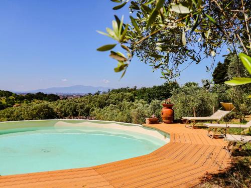 Tuscan Farmhouse in the Countryside