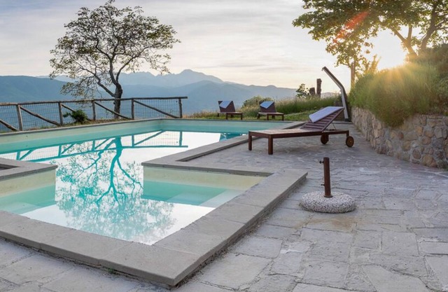 Toskanische Villa mit privatem Pool und atemberaubender Aussicht für bis zu 11 Personen