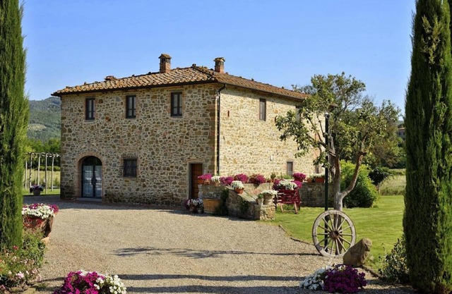 Autentica casa vacanze con piscina privata