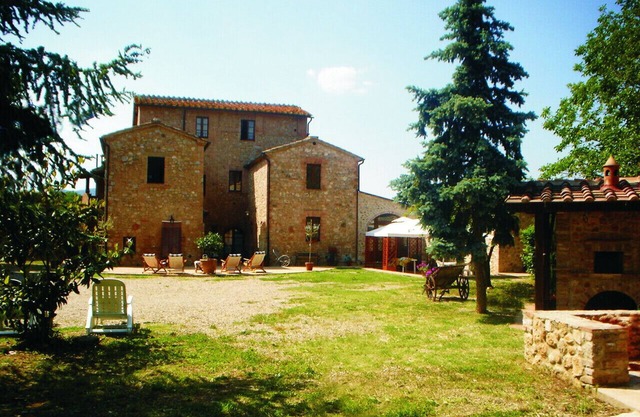 TUSCANY COUNTRY HOTEL SUITES oasis tranquilitybetween SIENA / FLORENCE
