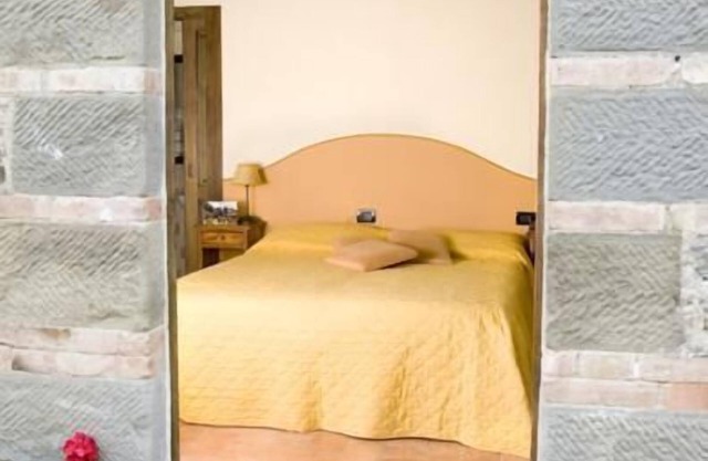 TOSKANA. Unabhängiges Zimmer mit eigenem Bad und Gemeinschaftspool