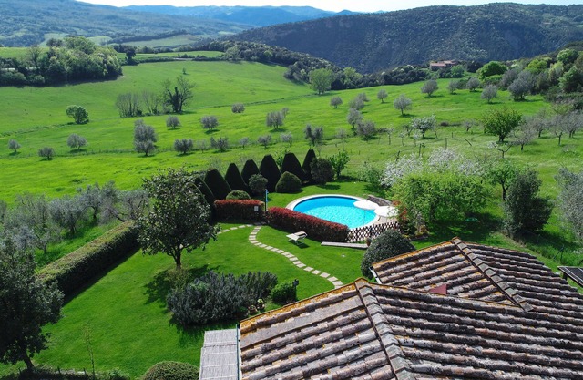 Toskana Villa mit privatem Pool und Jacuzzi für Flitterwochen und Sommerurlaub