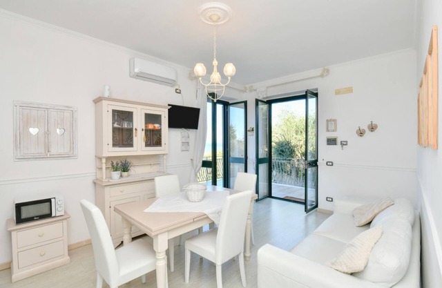 Two Bedroom Apartment with Garden View