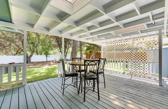 Twin Falls Vacation Rental w/ Yard < 3 Mi to Town!